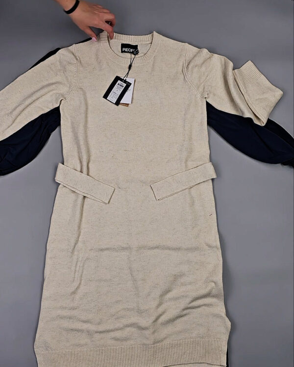 Фотография  117 - Платья Bestseller+DK Winter 035#7 кг, ЛОТ СТ-9920 оптом в Пскове и Псковской области