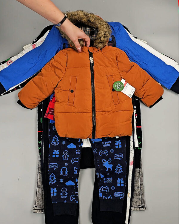 Фотография  878 - C&A Kids Winter 1023#7 кг, ЛОТ СТ-9694 оптом в Пскове и Псковской области