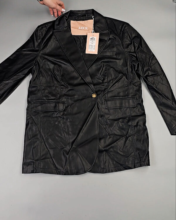 Фотография  692 - JACK JONES Women Winter mix 075 #15 кг, ЛОТ СТ-9961 оптом в Пскове и Псковской области