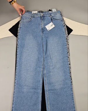 Фотография  872 - DK+Bestseller 085#16 кг, ЛОТ СТ-9952 оптом в Пскове и Псковской области