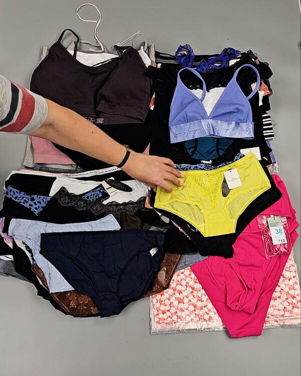Фотография  830 - Нижнее белье (LINGERIE)#10 кг, ЛОТ СТ-9890 оптом в Пскове и Псковской области